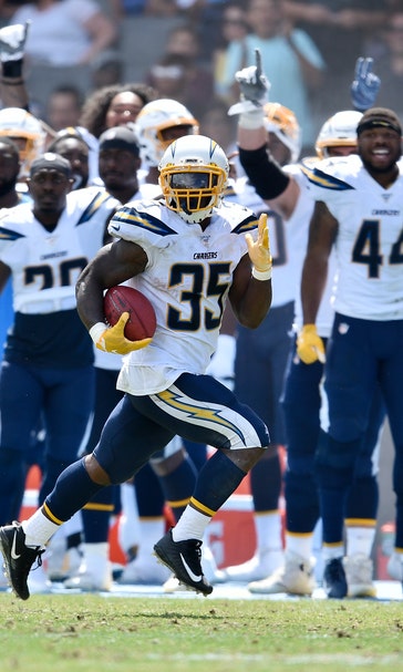 Hill rallies Saints to 19-17 victory over Chargers